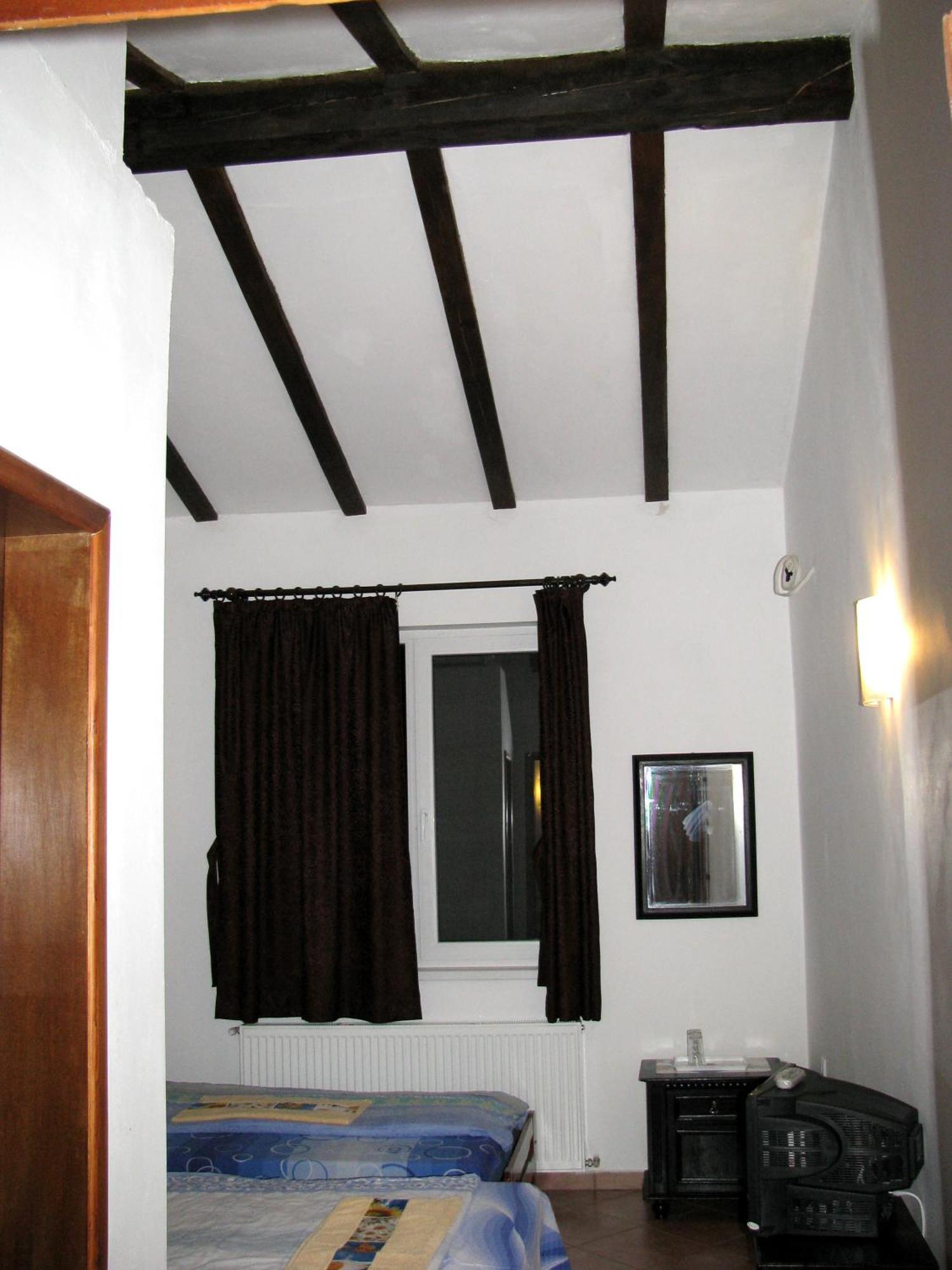 Guest House Familia Samovodene Esterno foto