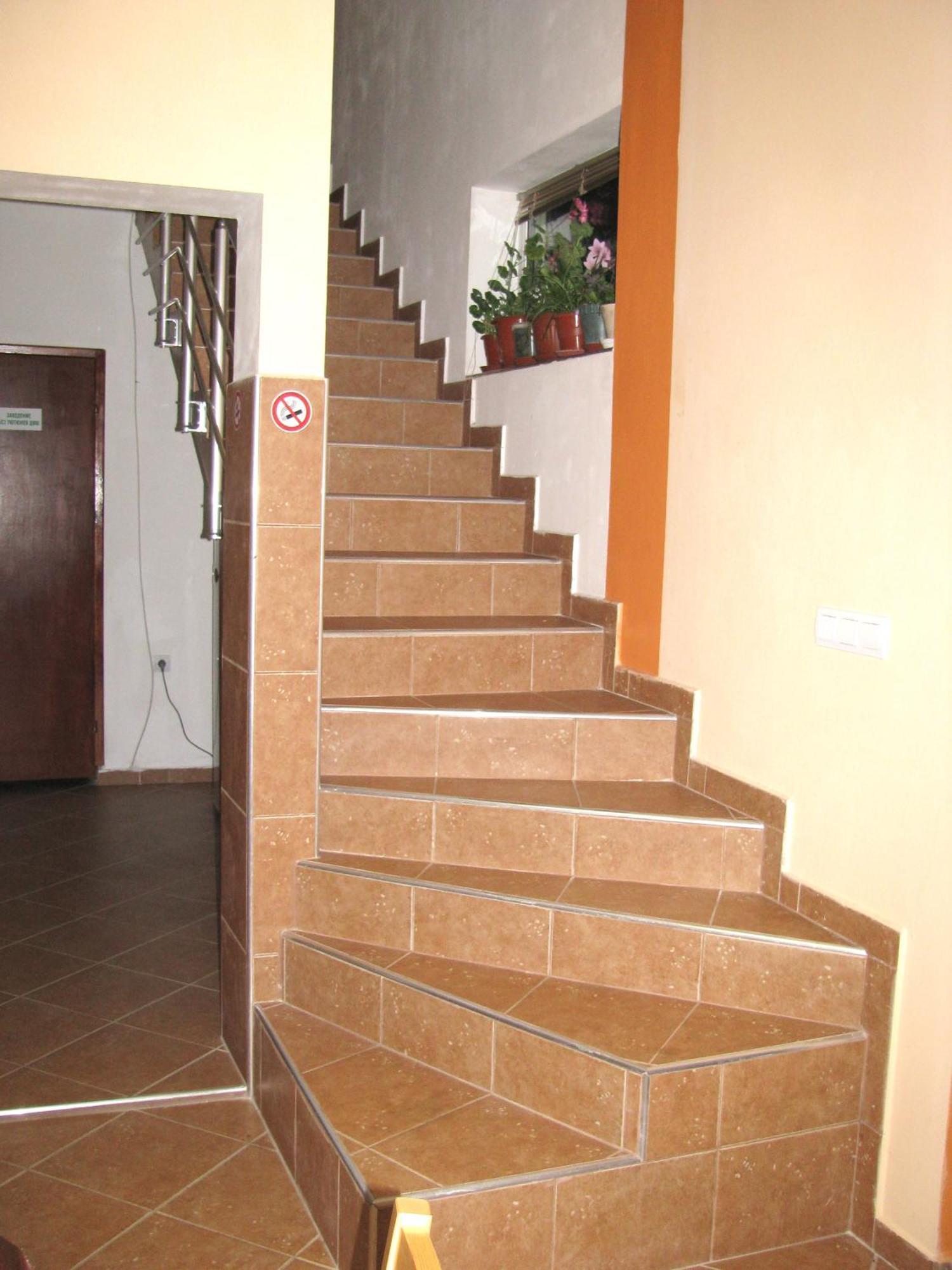 Guest House Familia Samovodene Esterno foto