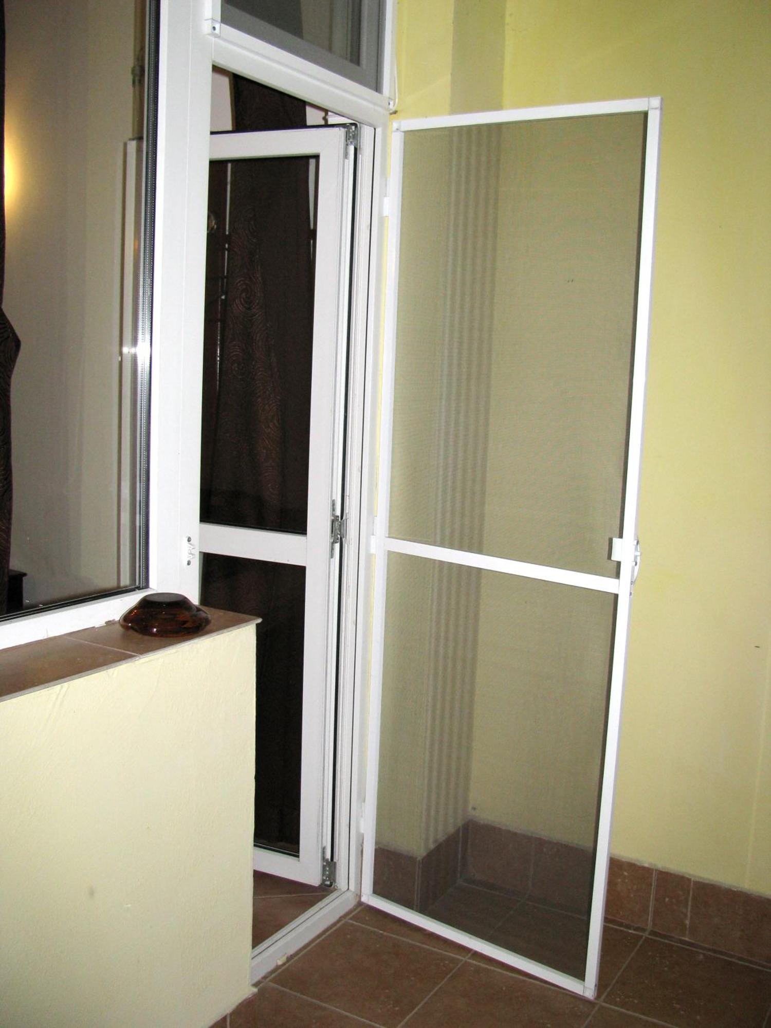 Guest House Familia Samovodene Esterno foto